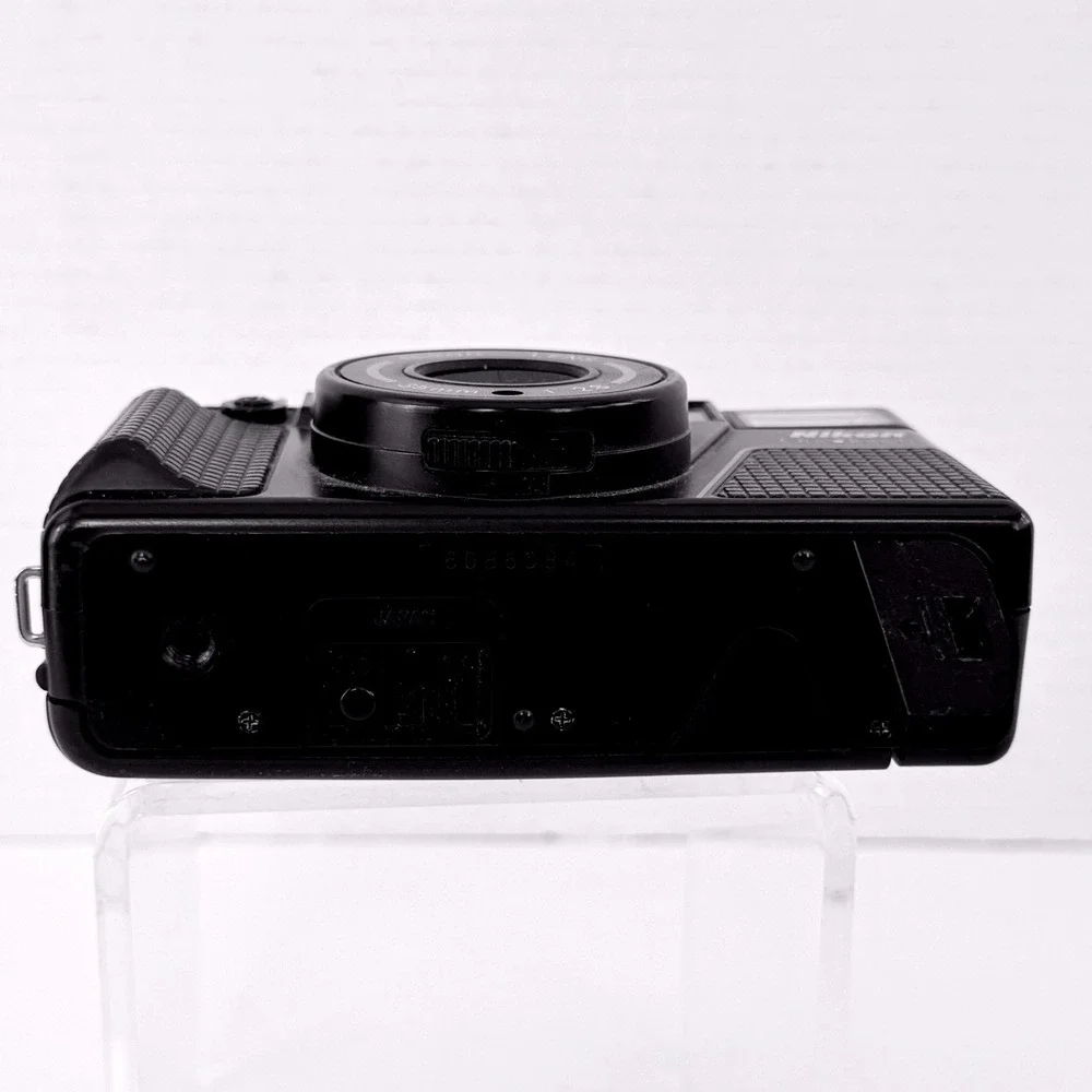 Nikon One Touch 35mm Camera Black Good Vintage L35AF2 35mm f2.8 Lens